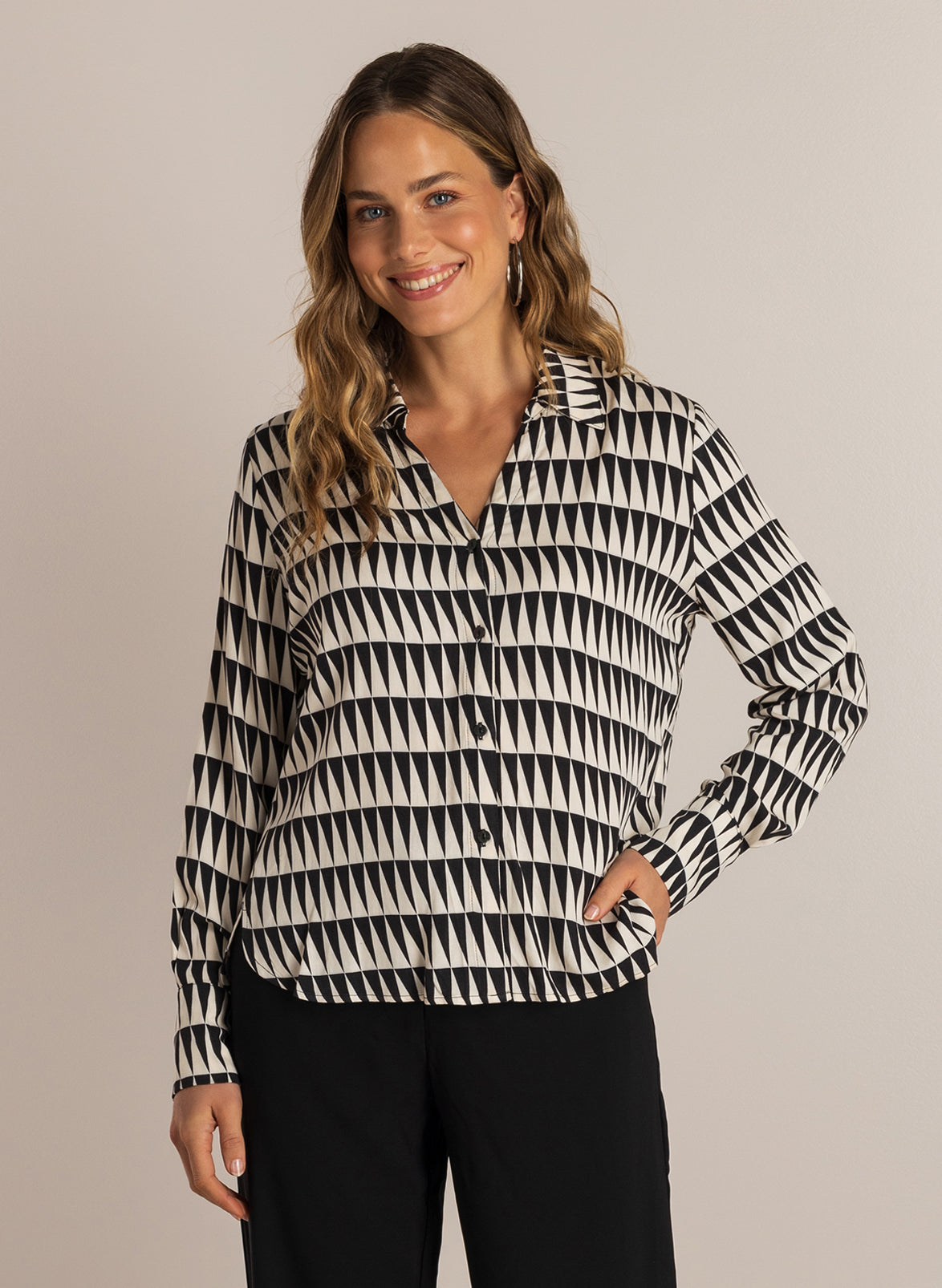 Skyla | Off White/Black