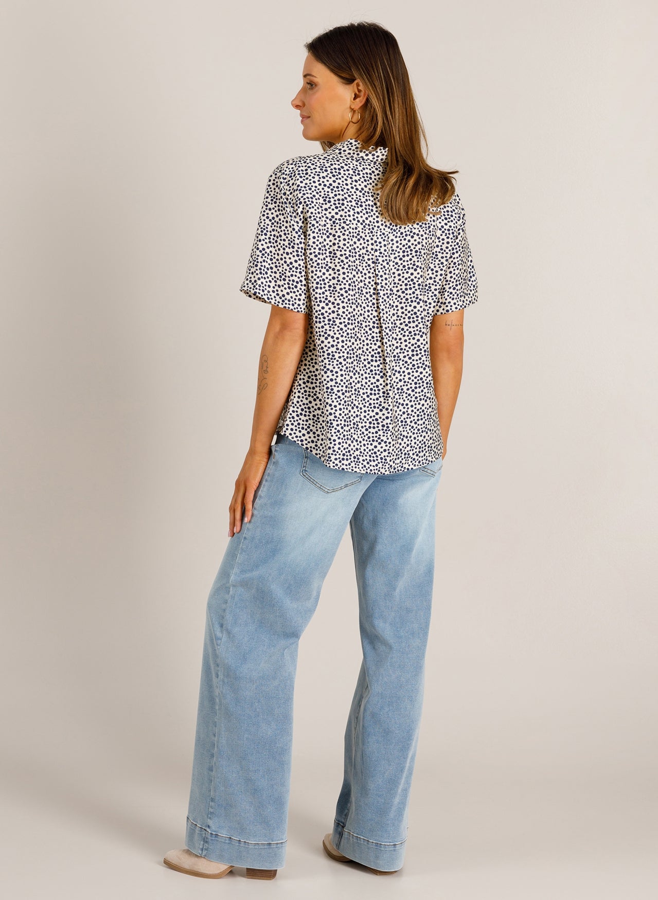 Veere | Off White/Night Blue