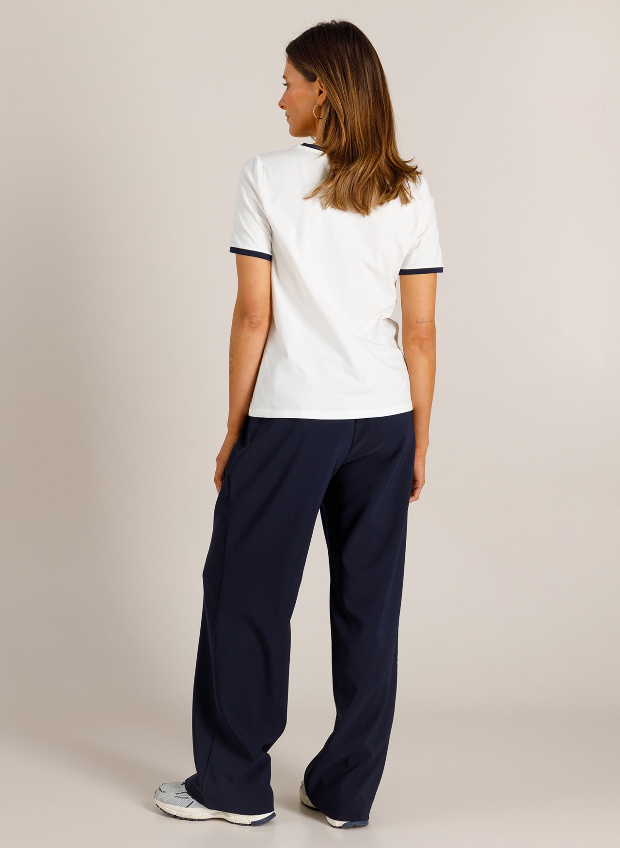 Vjenna | Off White/Night Blue