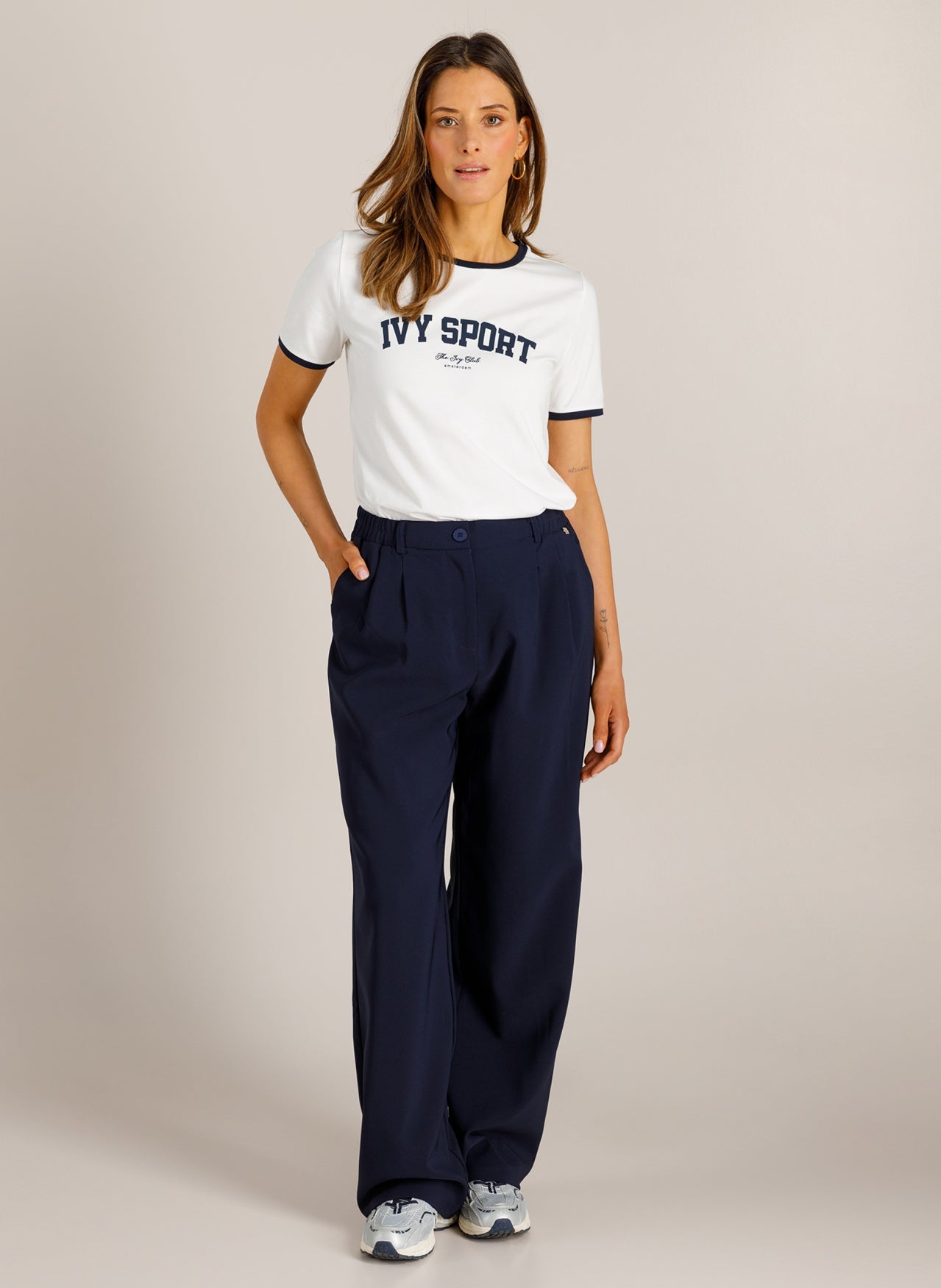 Vjenna | Off-White/Nachtblau