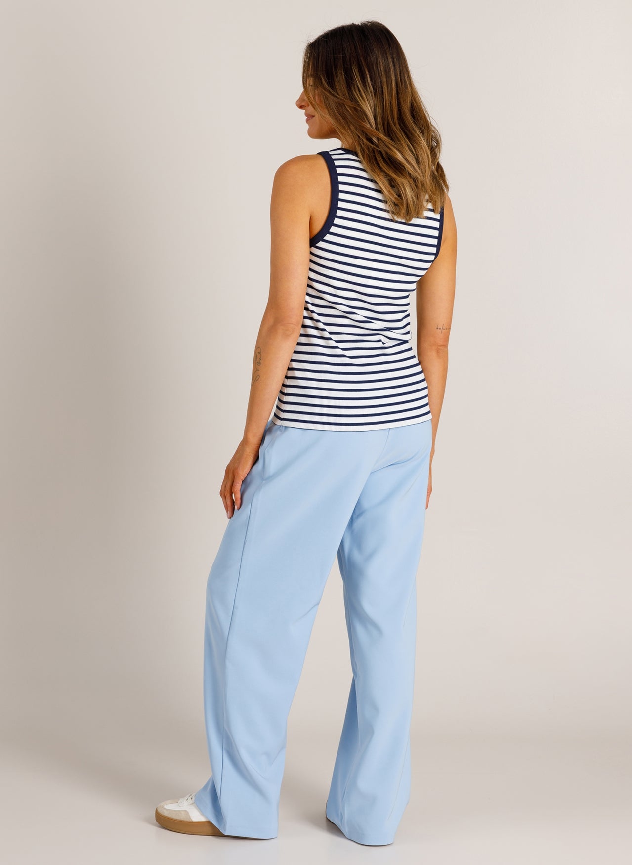 Vanida | Off White/Night Blue