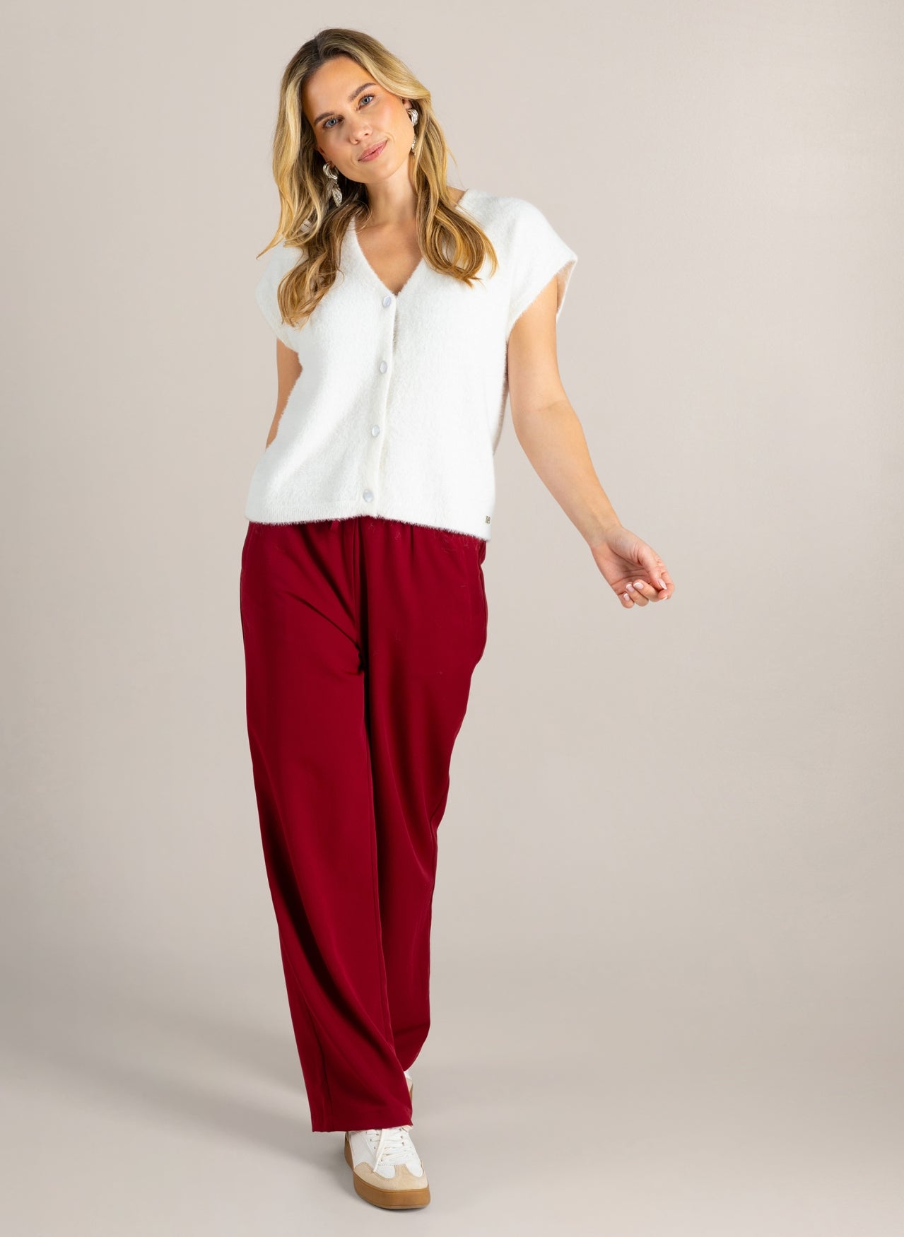 Grace | White