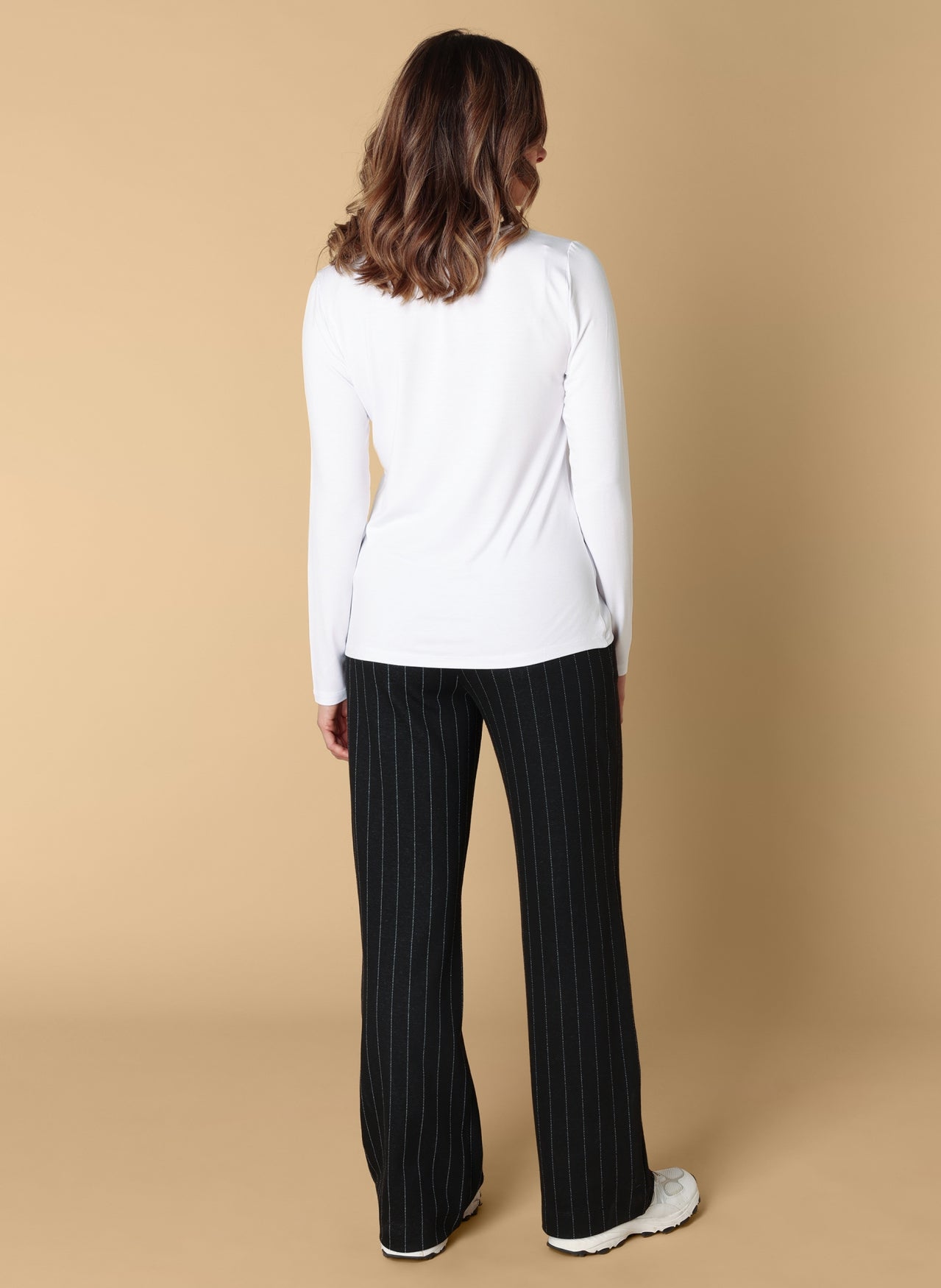 Revi | White