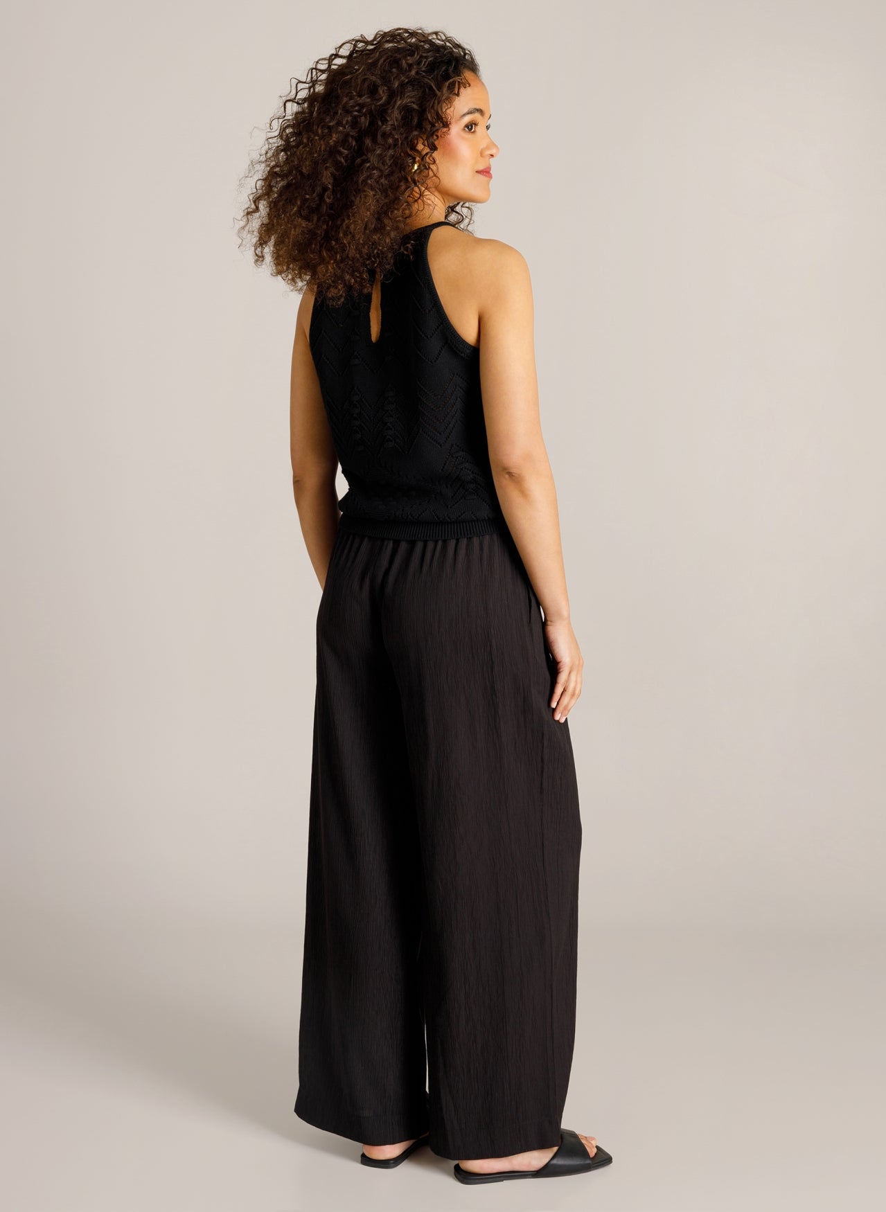 Claire | Black