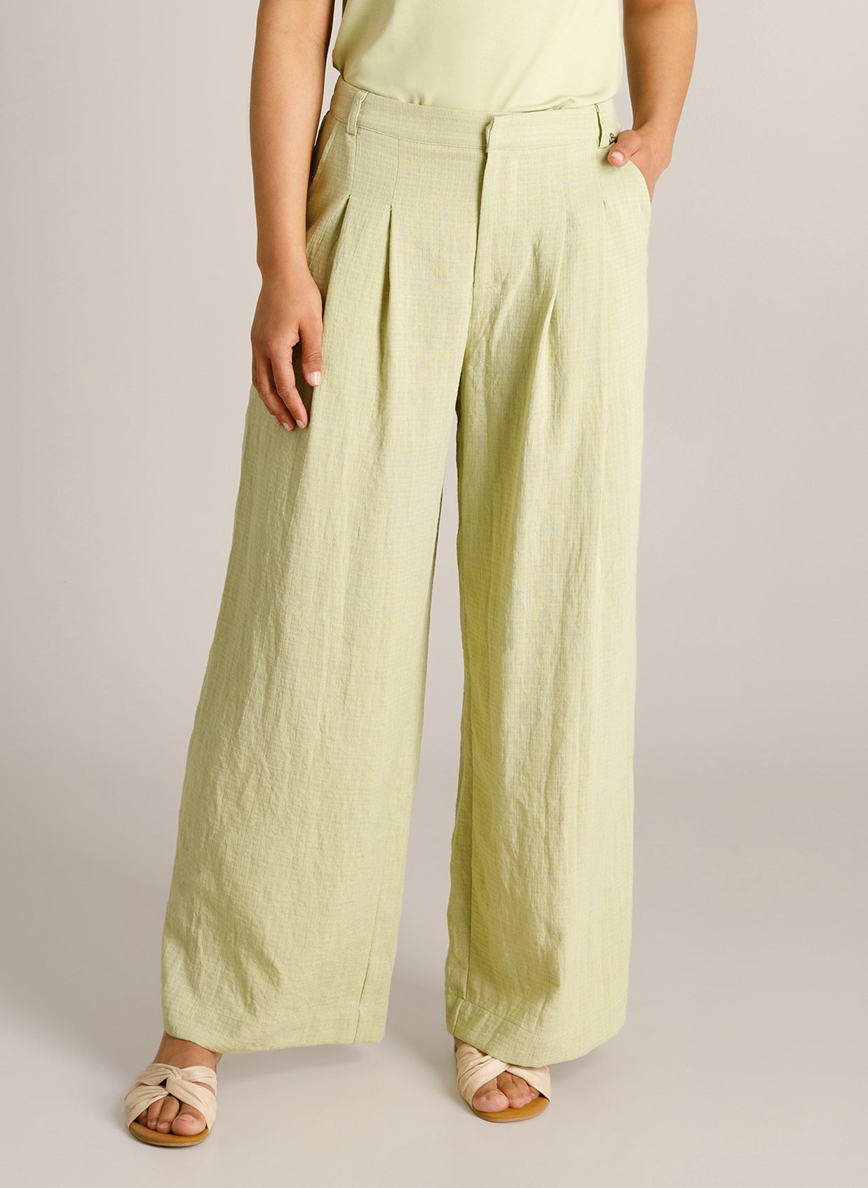 Ceyda | Pistachio