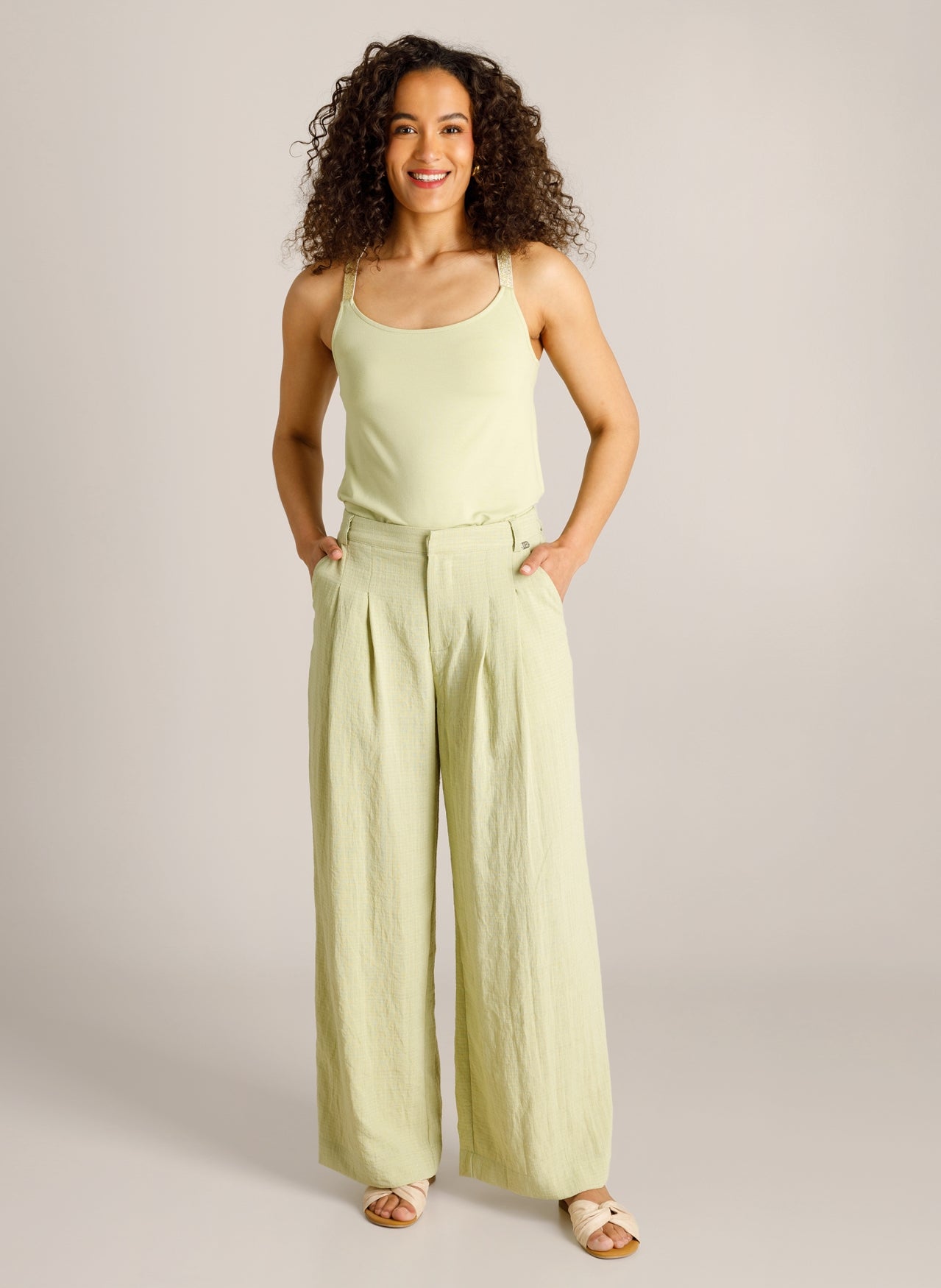 Ceyda | Pistachio