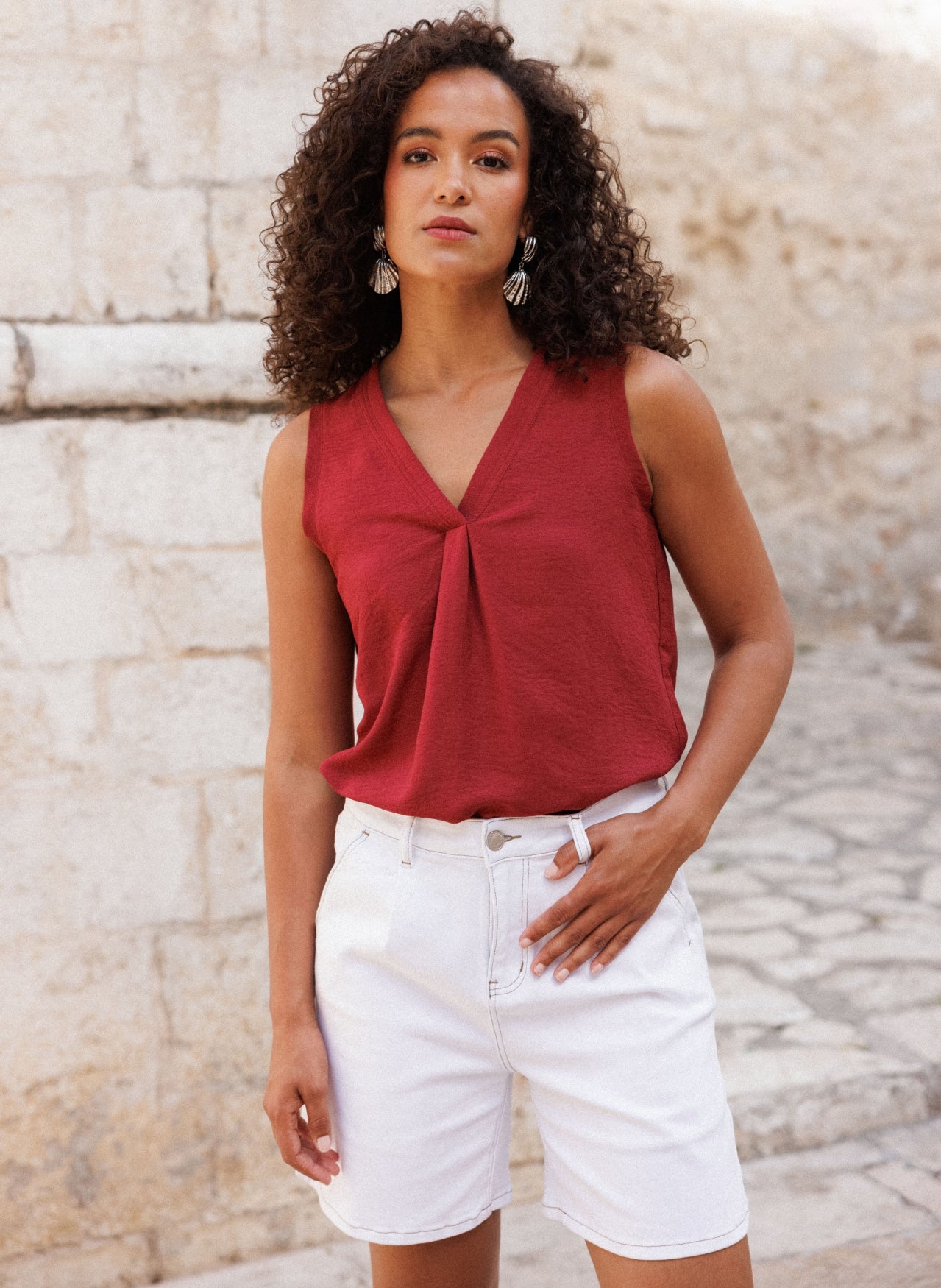 Godie | White