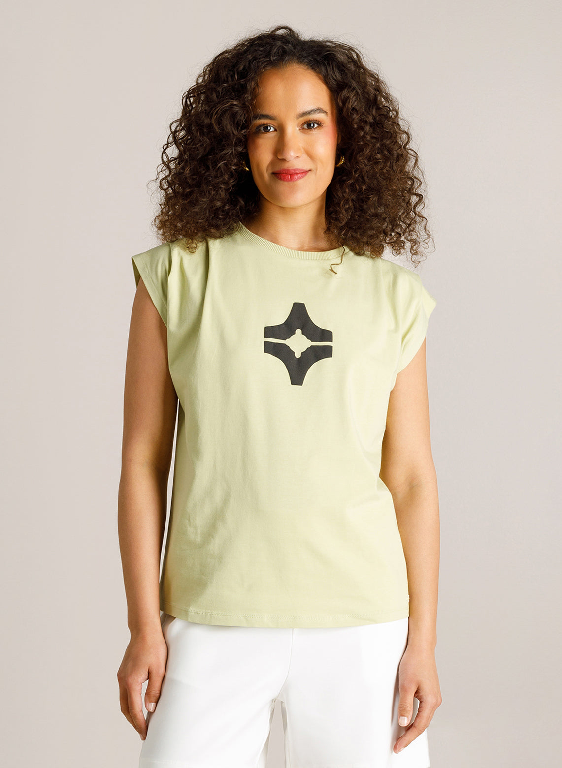 Cait | Pistachio