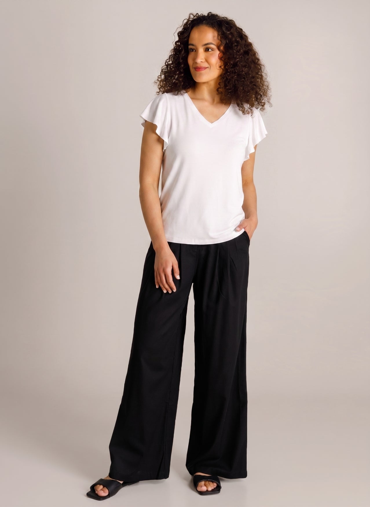 Caisey | White