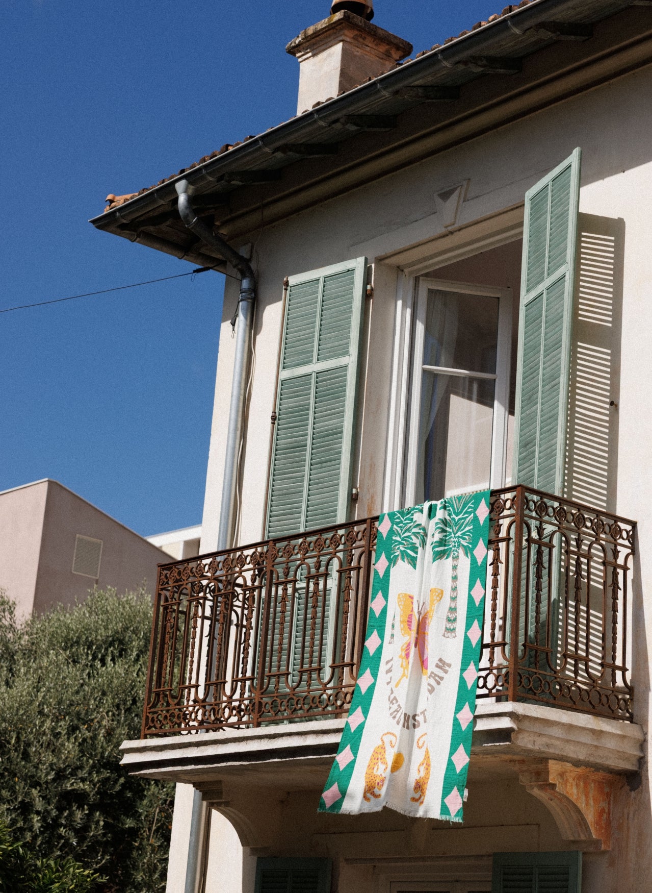 Celien Beach Towel | White/Multi-Colour