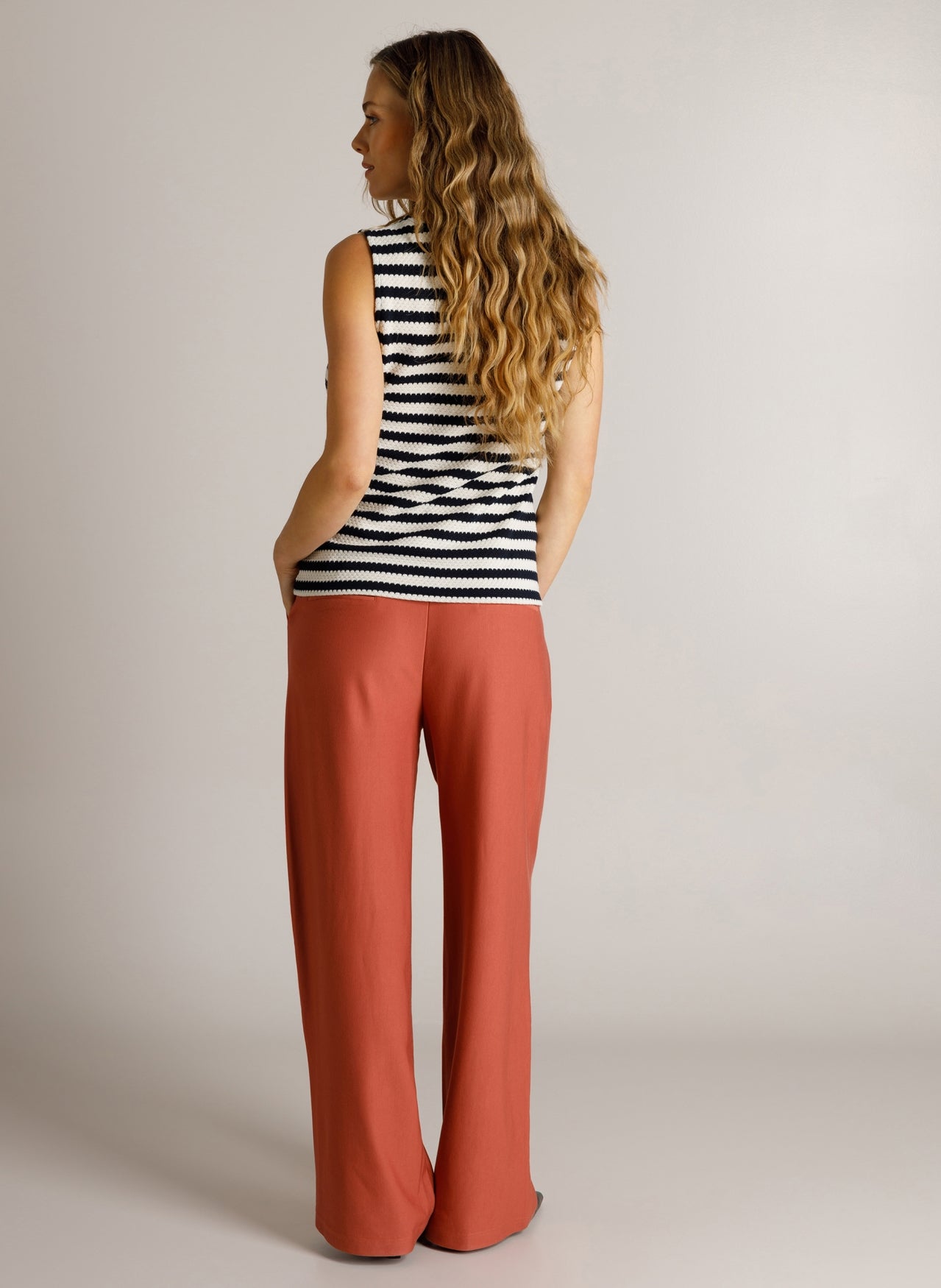 Dewi | Dark Blue/Multi col
