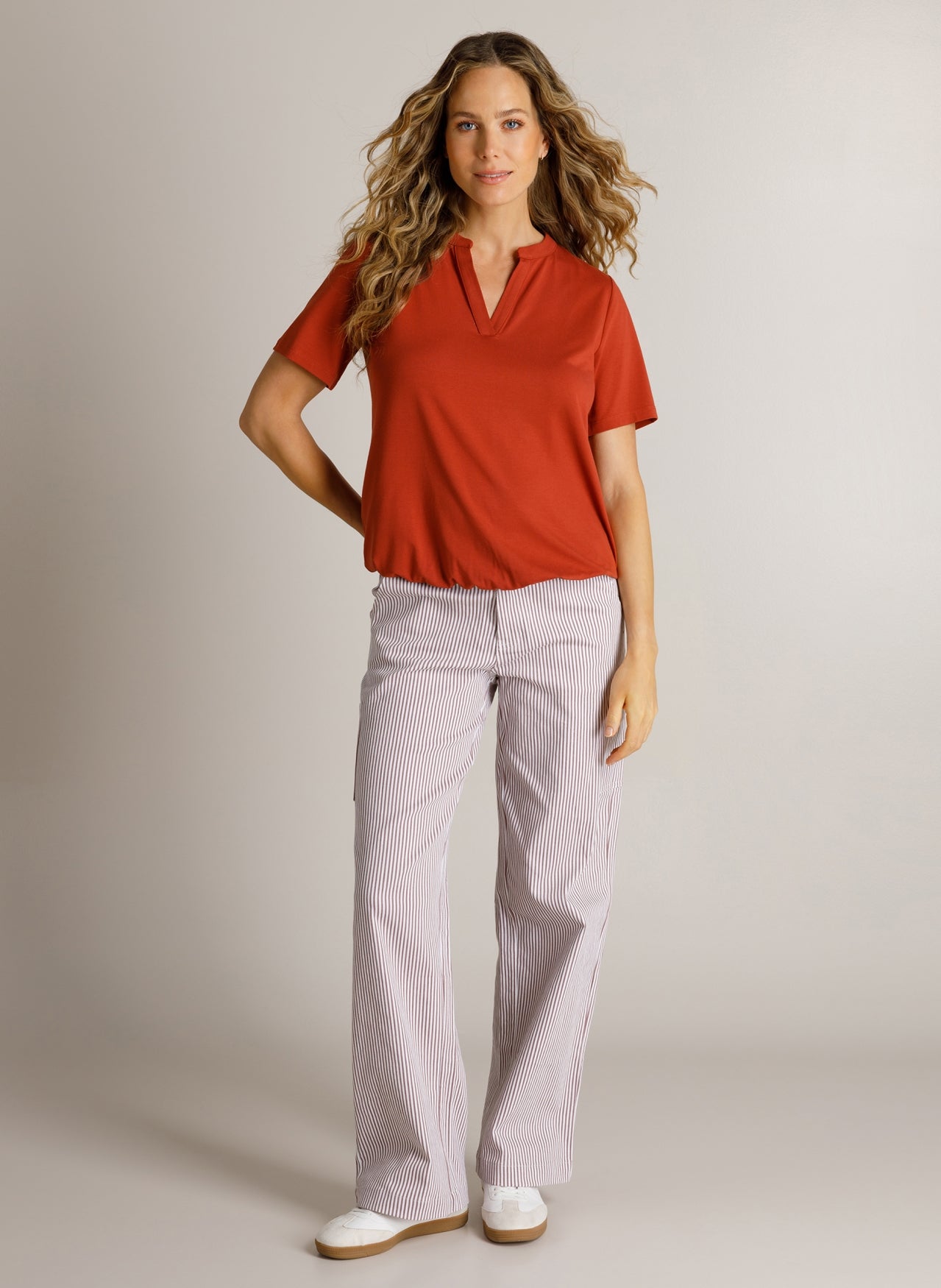 Djenna | Barn Red