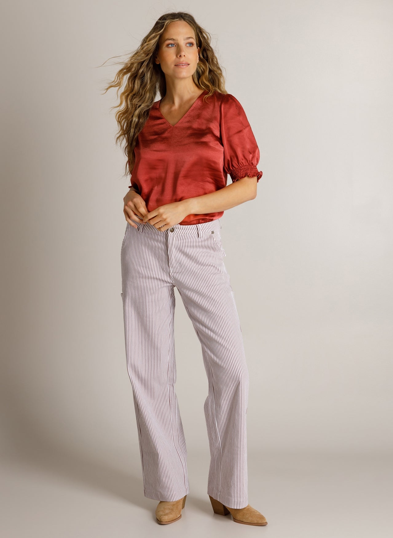 Dila | Barn Red/Multi color