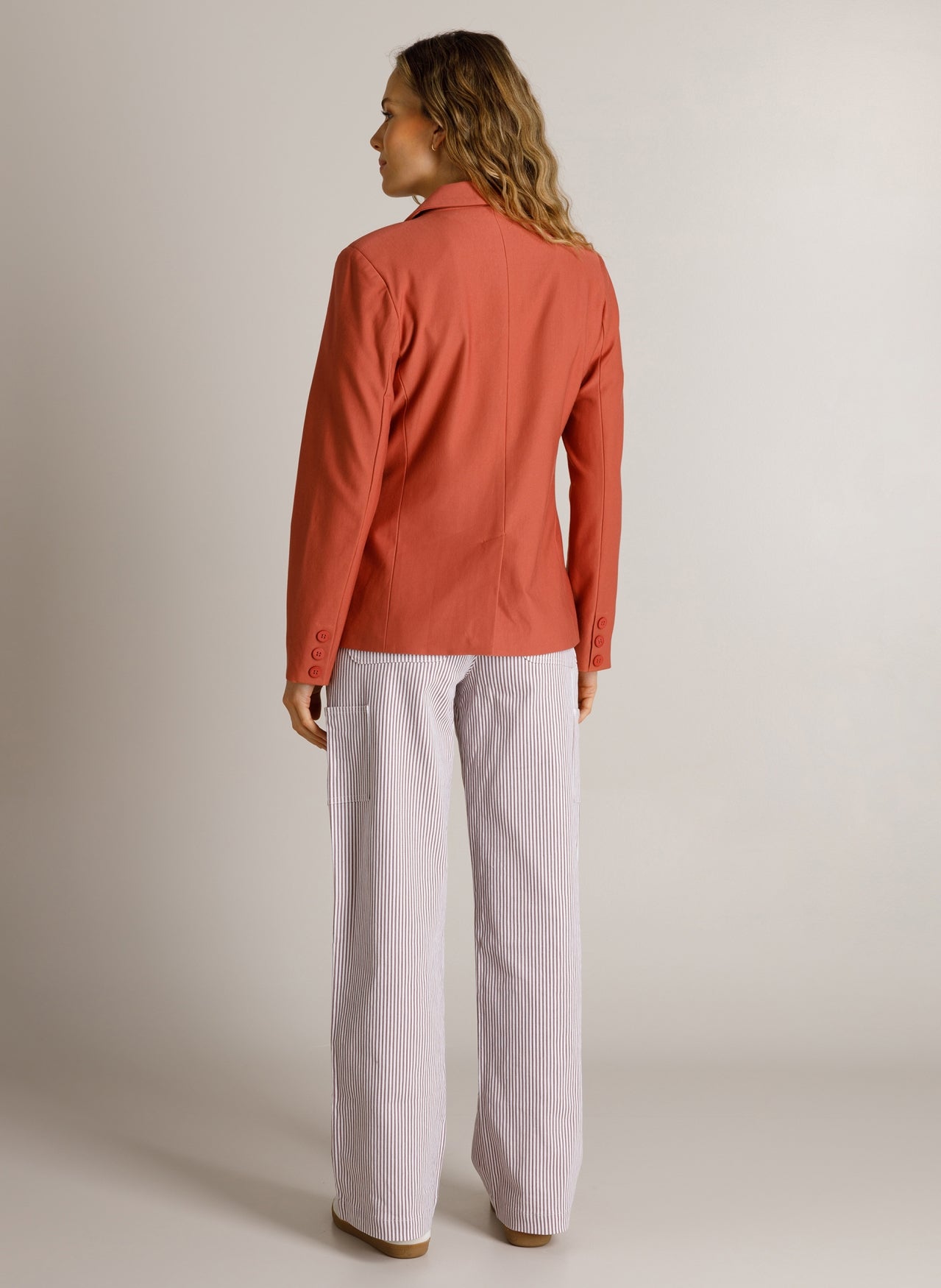 Doortje | Barn Red