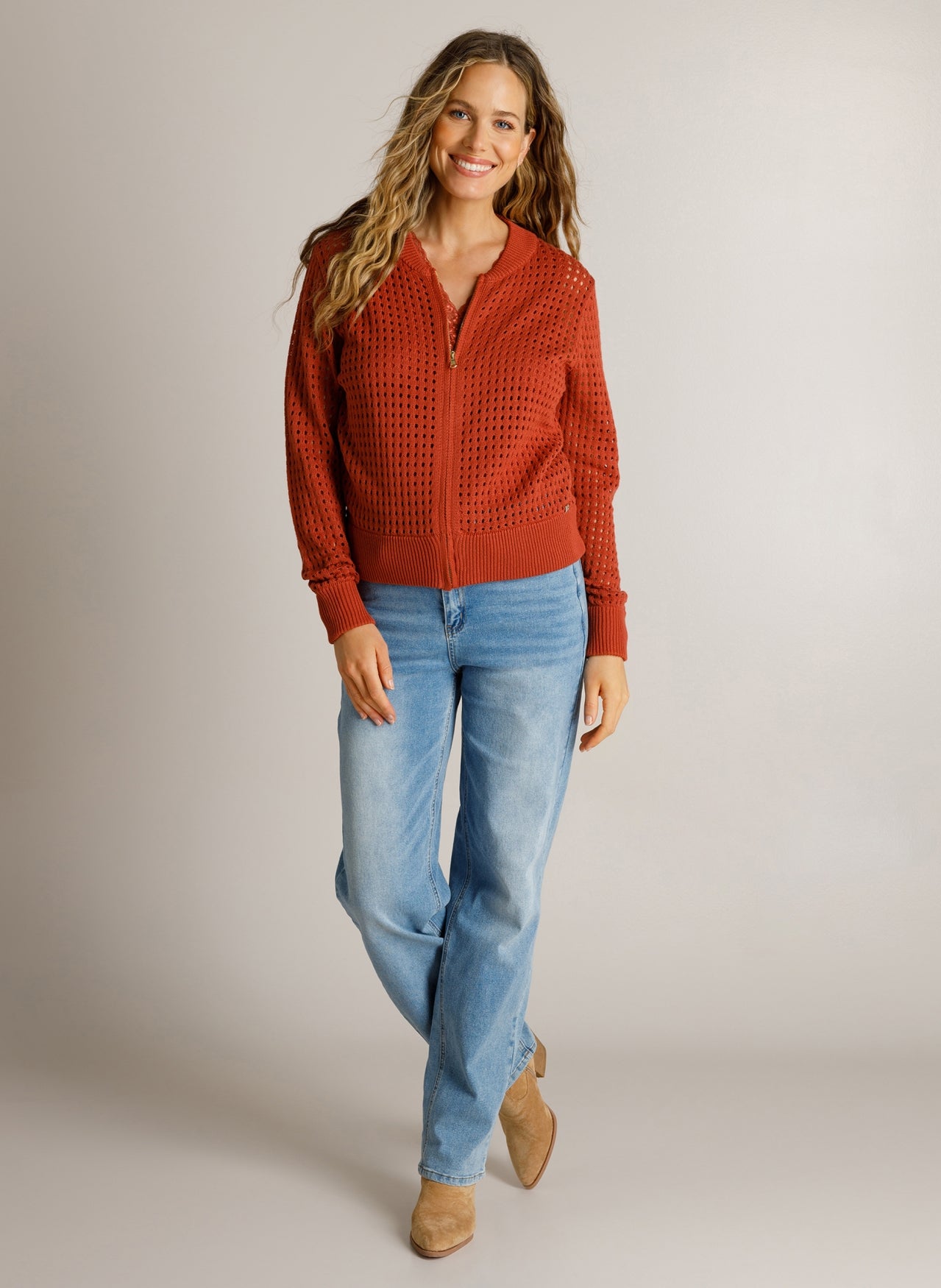 Danice | Barn Red