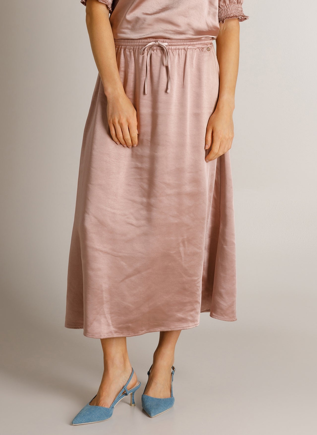 Dilana | Old Pink