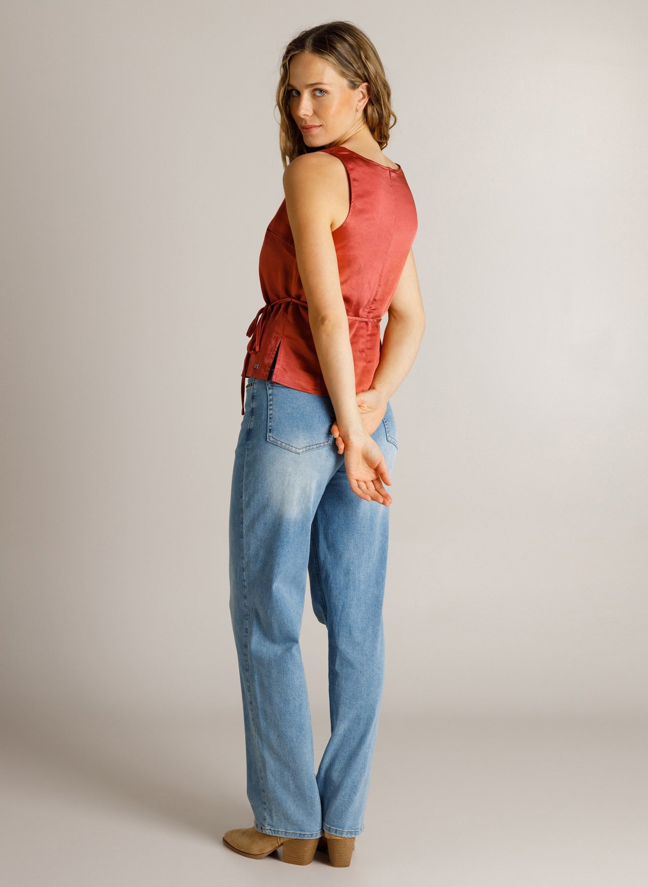 - | Barn Red