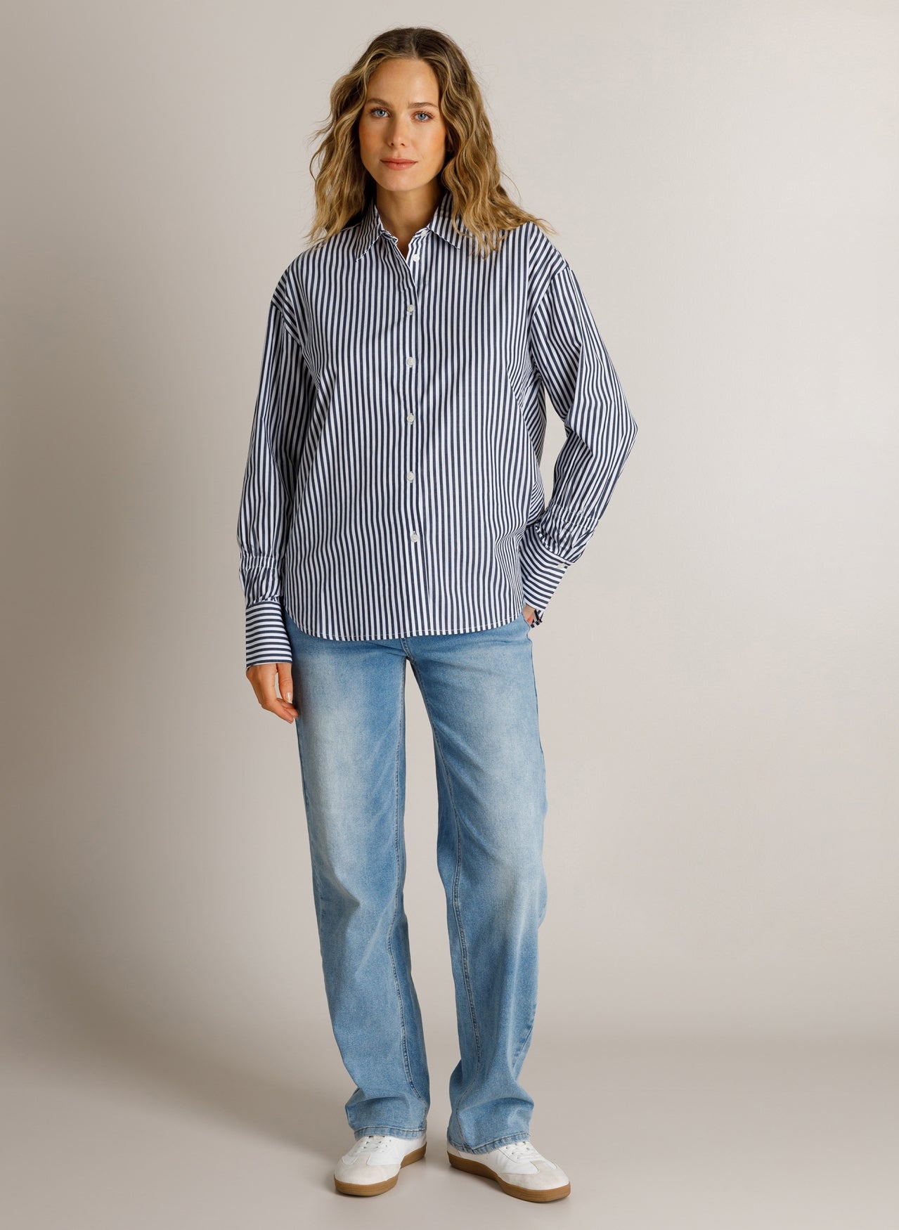Dawn | Dark Blue/White