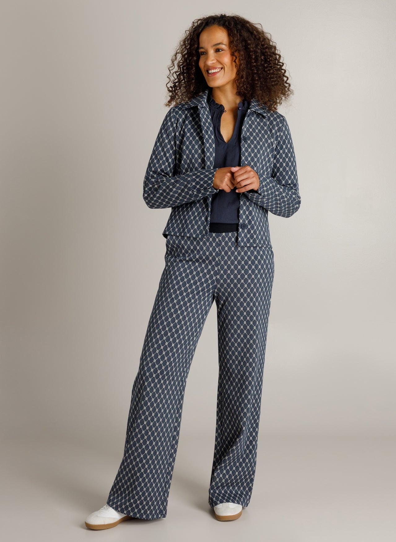 Hifa | Dark Blue/Multi col