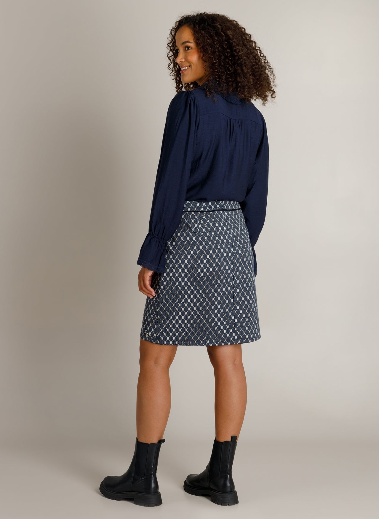 Hillary | Dark Blue/Multi-col