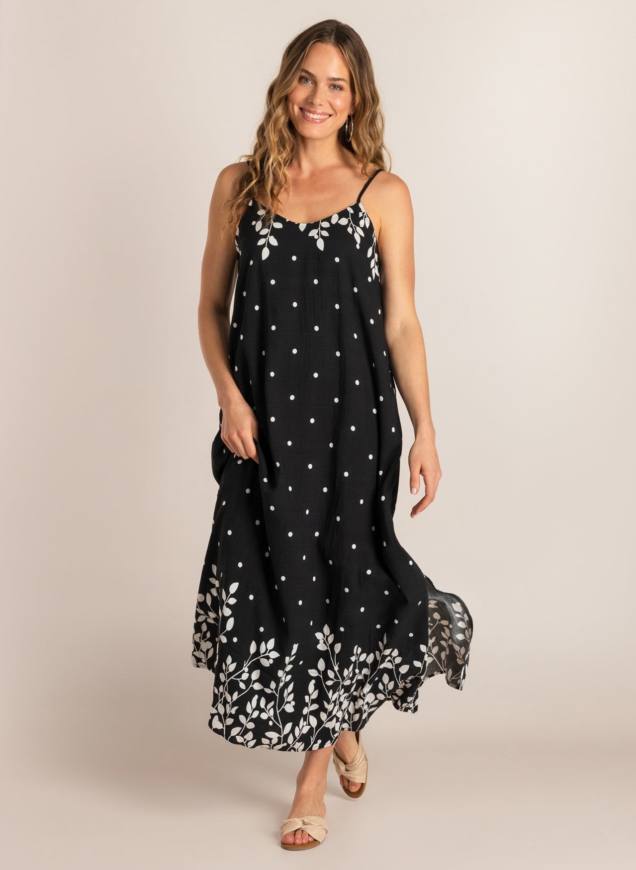 Chalisa | Black/White