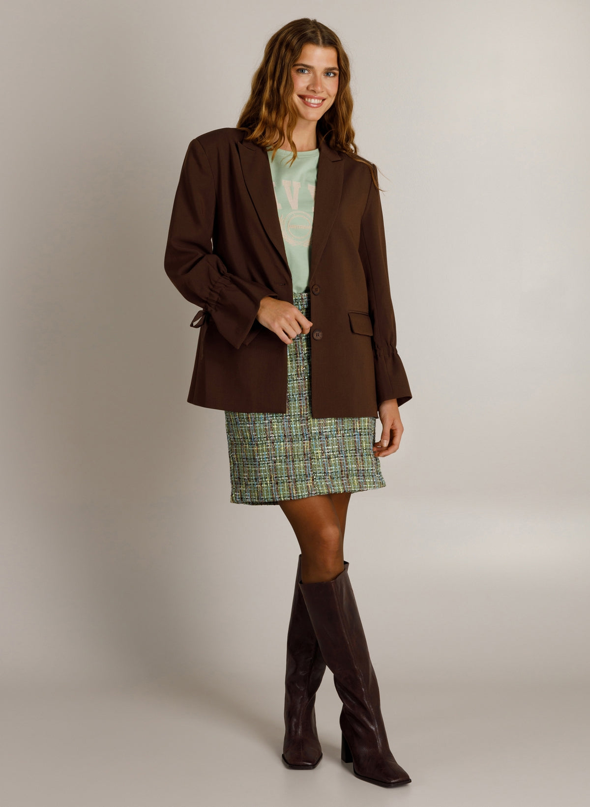 Kes | Chocolate Brown