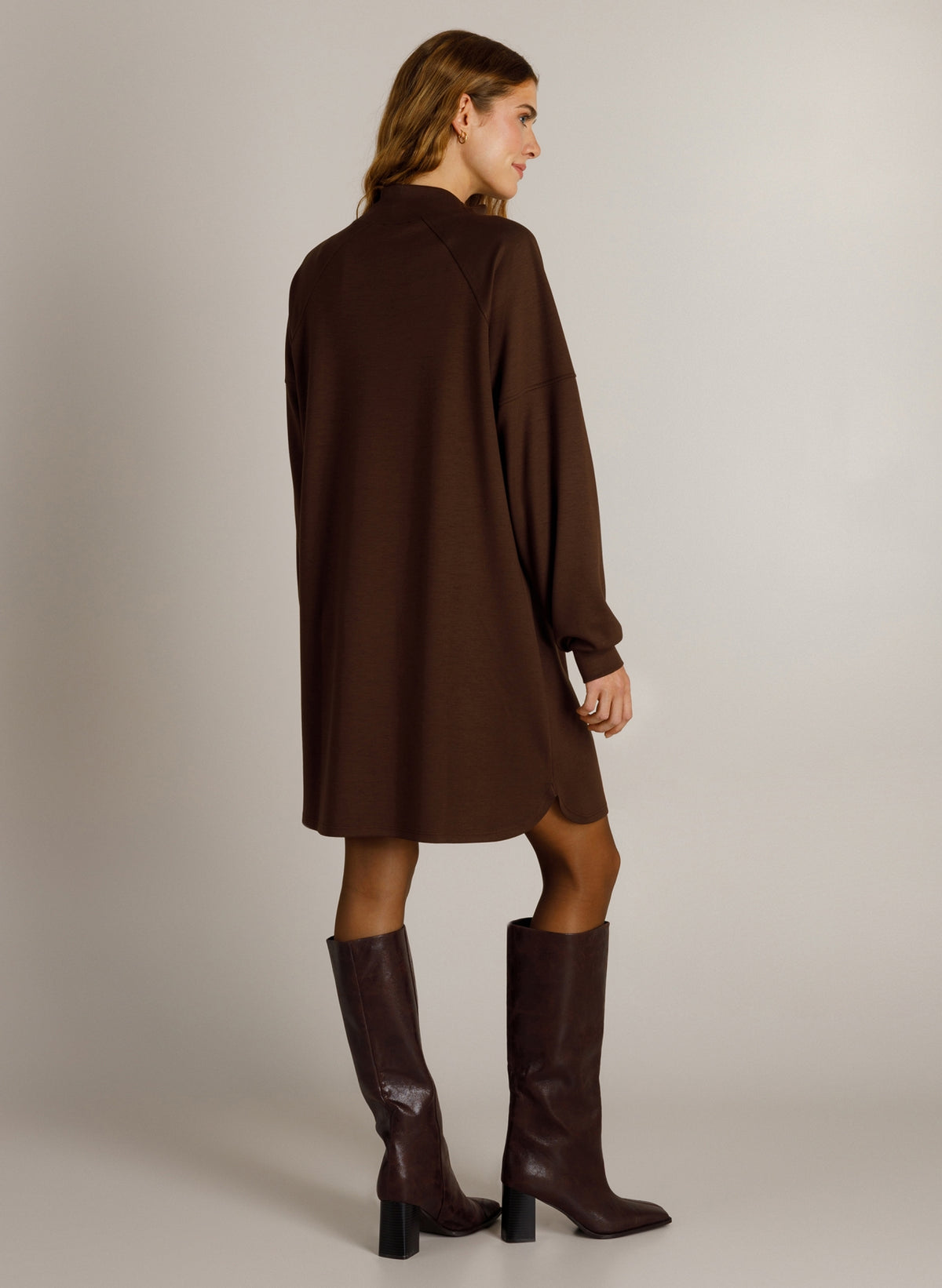 Kess | Chocolate Brown