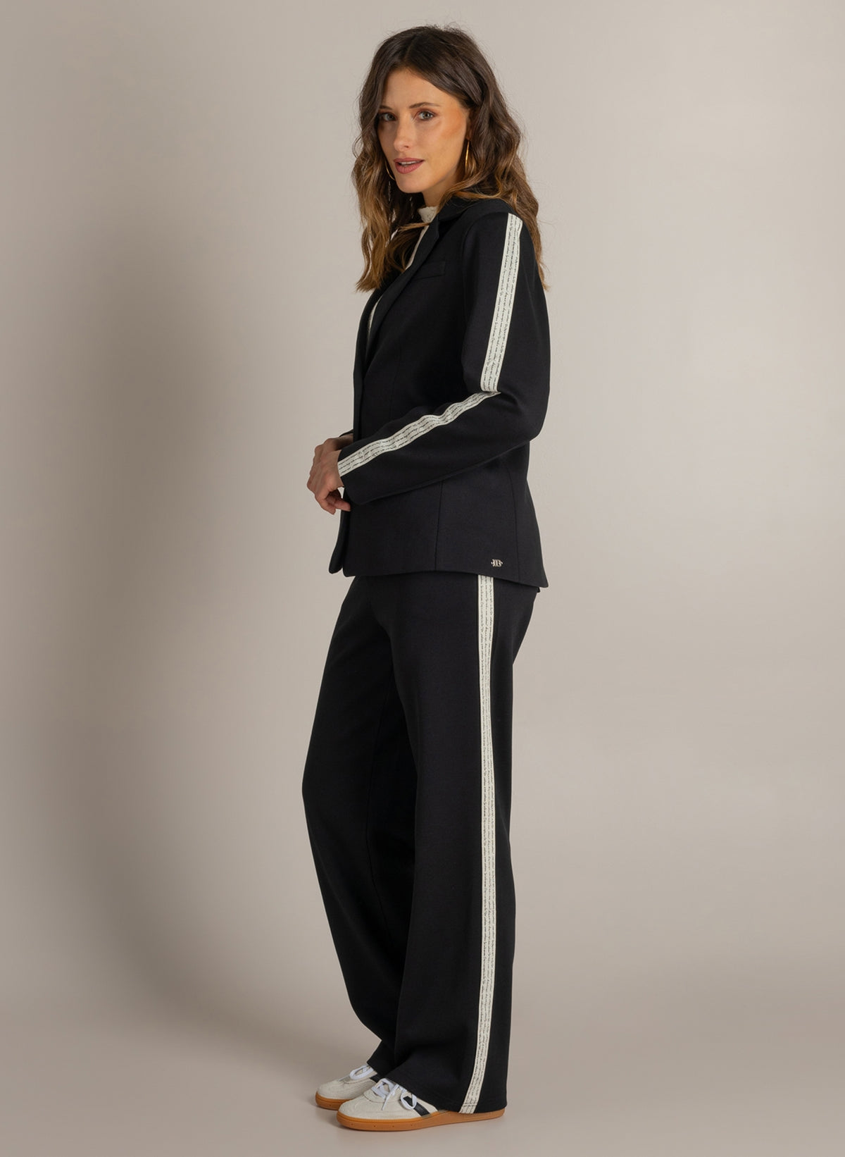 IBMarta | Black