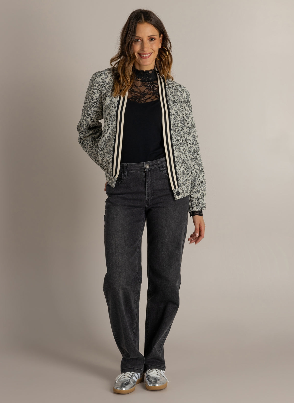 IBMaisy | Black/Off White