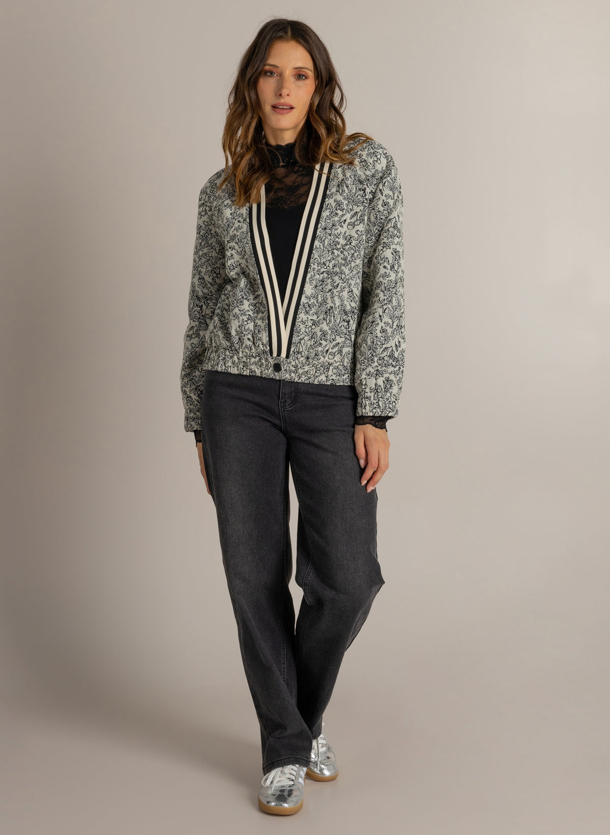 IBMaisy | Black/Off White