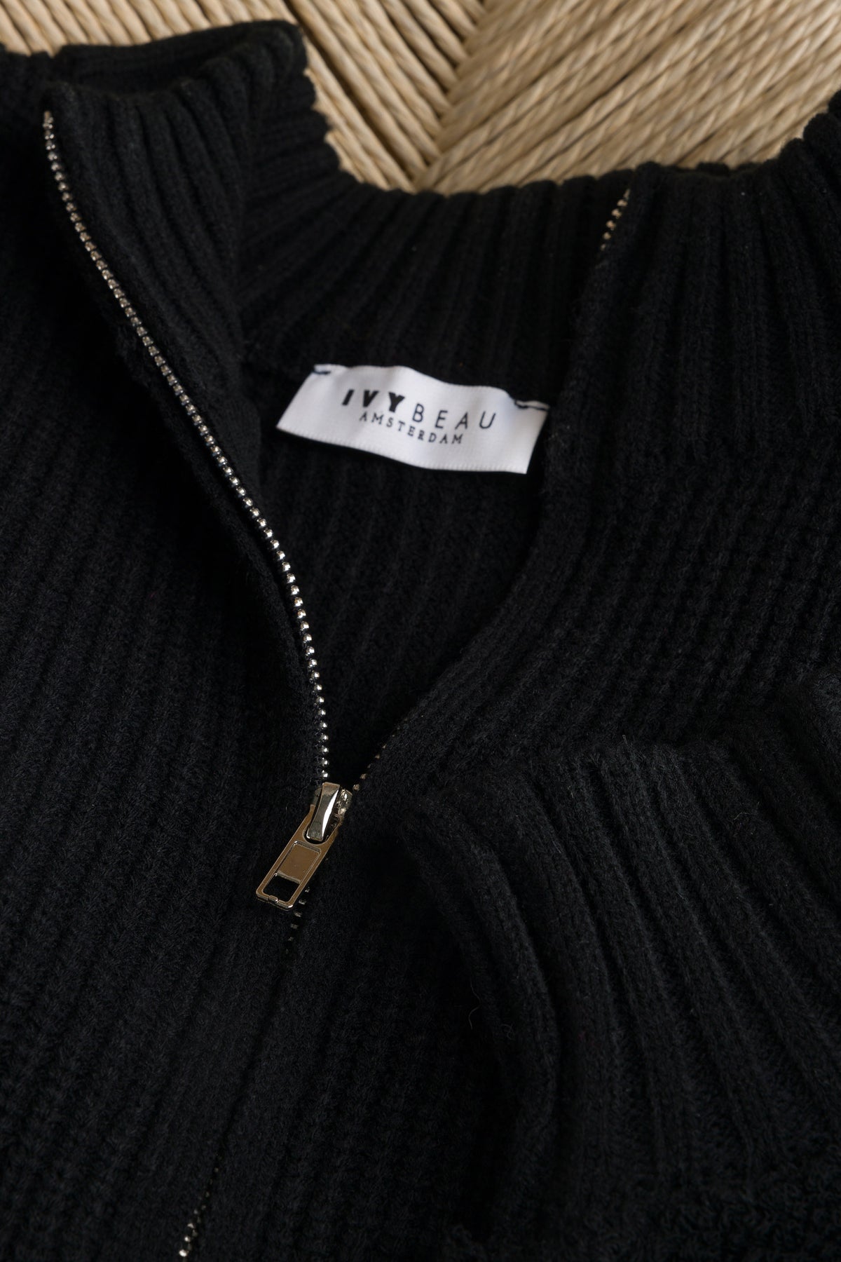IBMay | Black